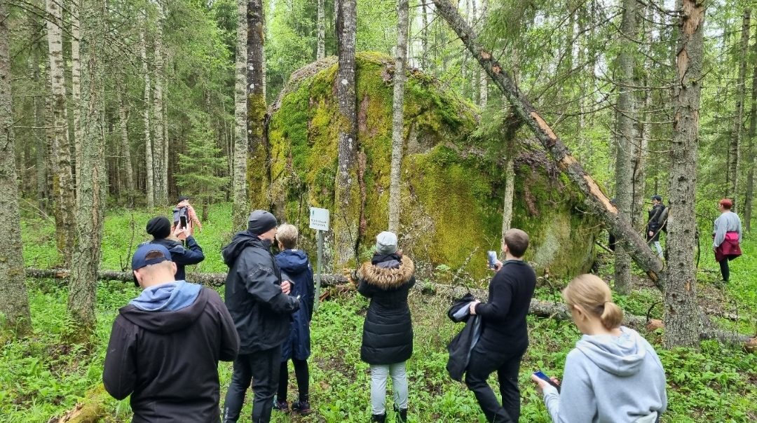 2022-Kivimatk hiking